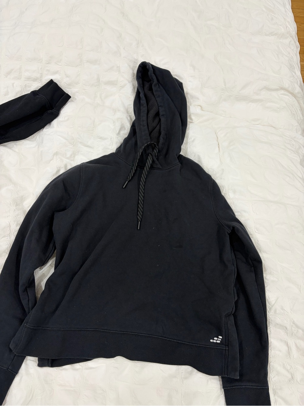 Black Pullover Hoodie - Classic Casual Sweatshirt